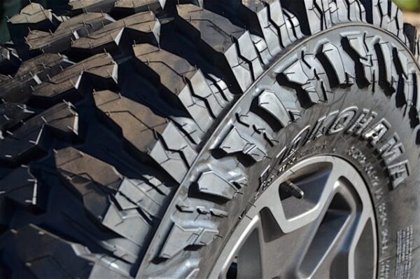 Yokohama LT275/65R18 123/120Q GEOLANDAR MT G003